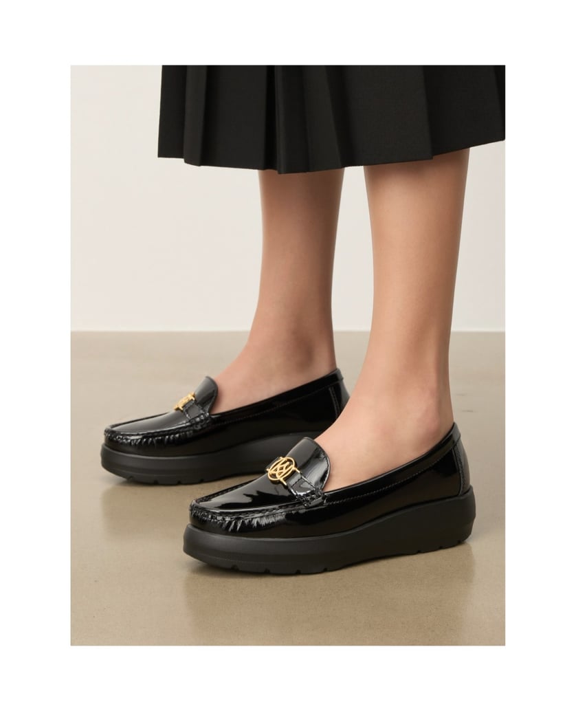 Kazar-Lacquered-slip-on-shoes-on-a-thick-sole-černá