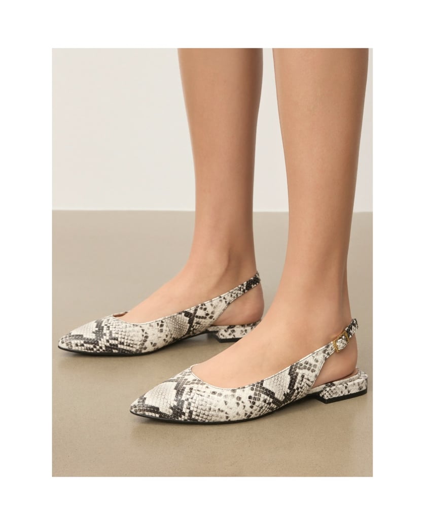 Kazar-Flat-pumps-with-animal-motif-biela