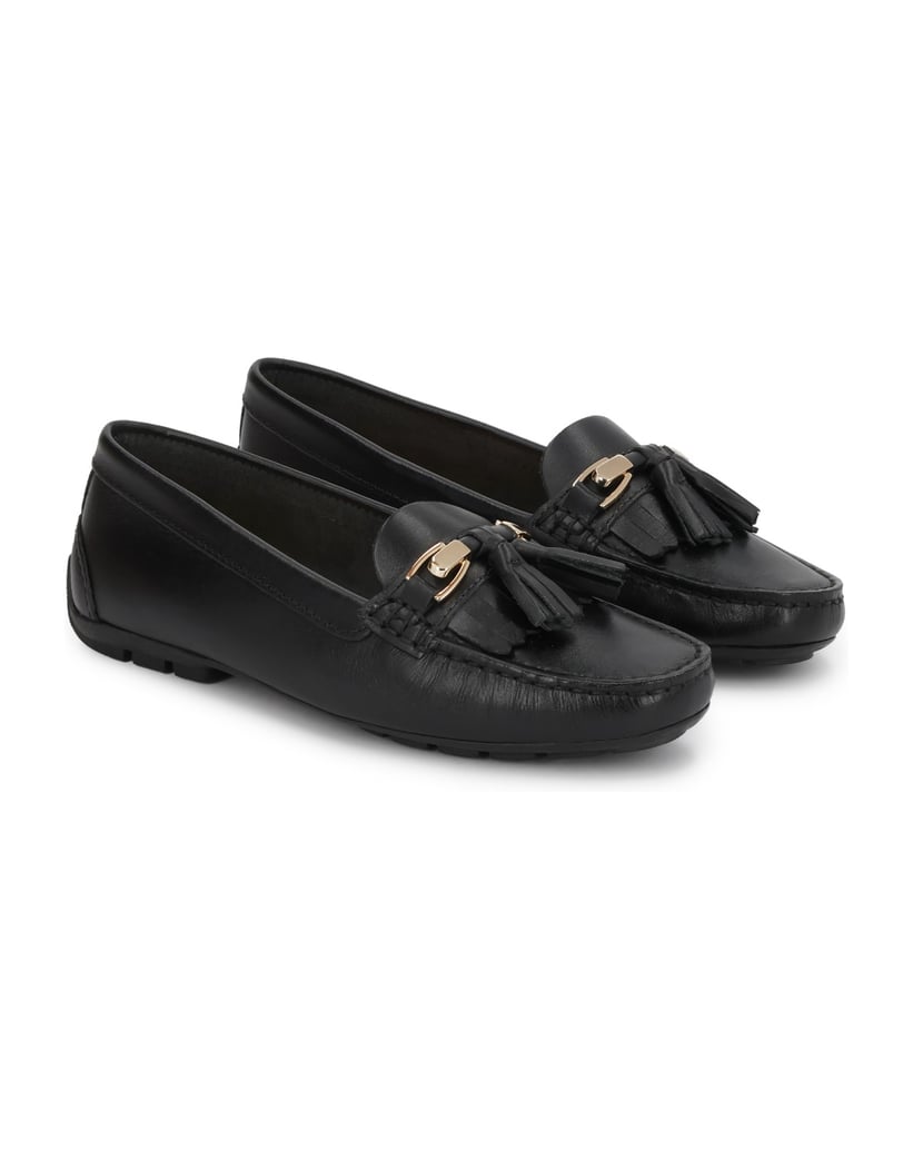 Kazar-Black-moccasins-in-natural-leather-with-clasps-čierna