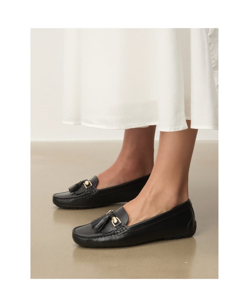 Kazar-Black-moccasins-in-natural-leather-with-clasps-čierna