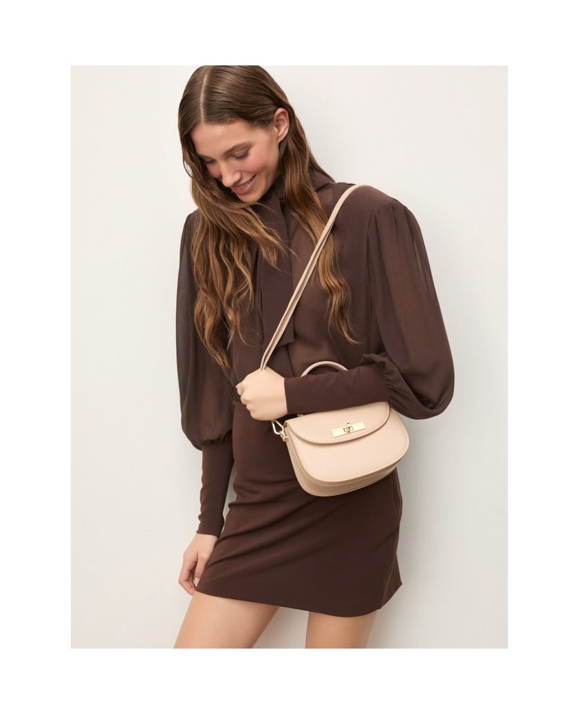 Kazar-Beige-handbag-with-elegant-clasp-KAZAR-béžová