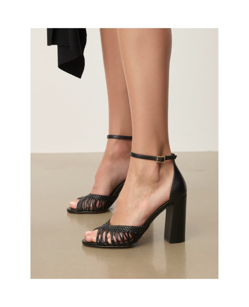 Kazar-Black-sandals-with-braided-upper-čierna