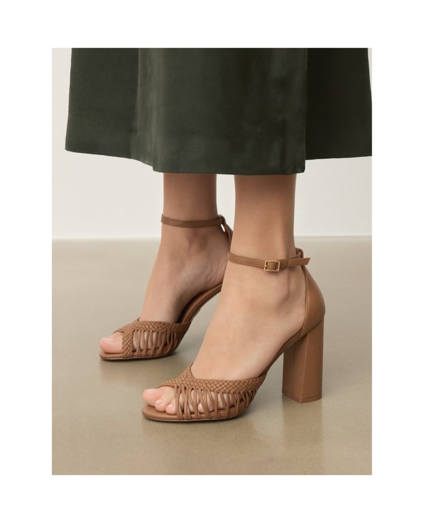 Kazar-Light-brown-sandals-with-a-wide-heel-ťavia