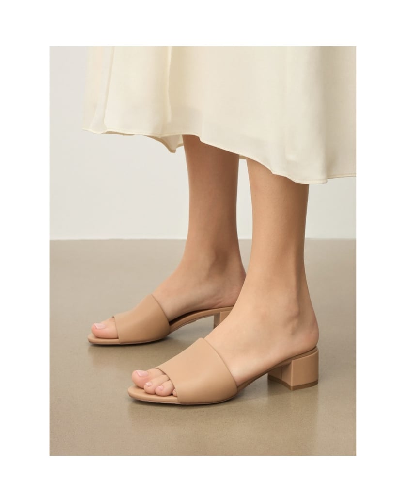 Kazar-Beige-leather-mules-with-a-wide-heel-béžová