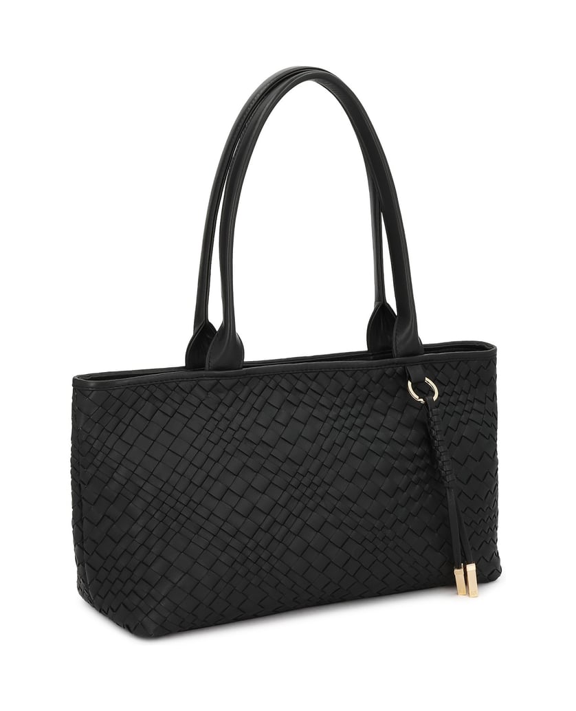 Kazar-Interlaced-leather-shoulder-bag-černá