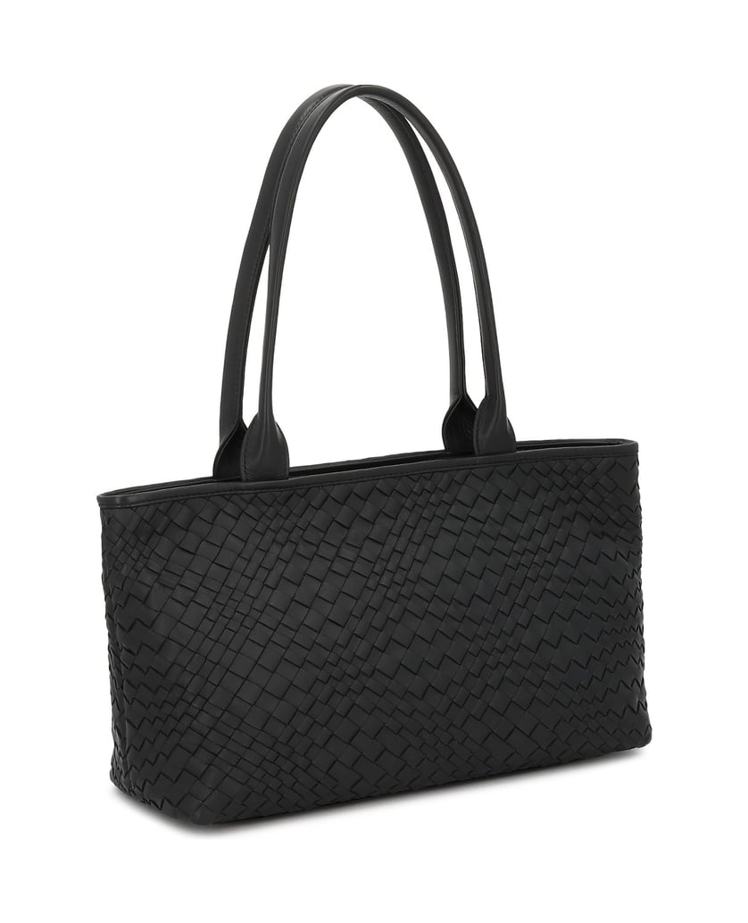Kazar-Interlaced-leather-shoulder-bag-černá