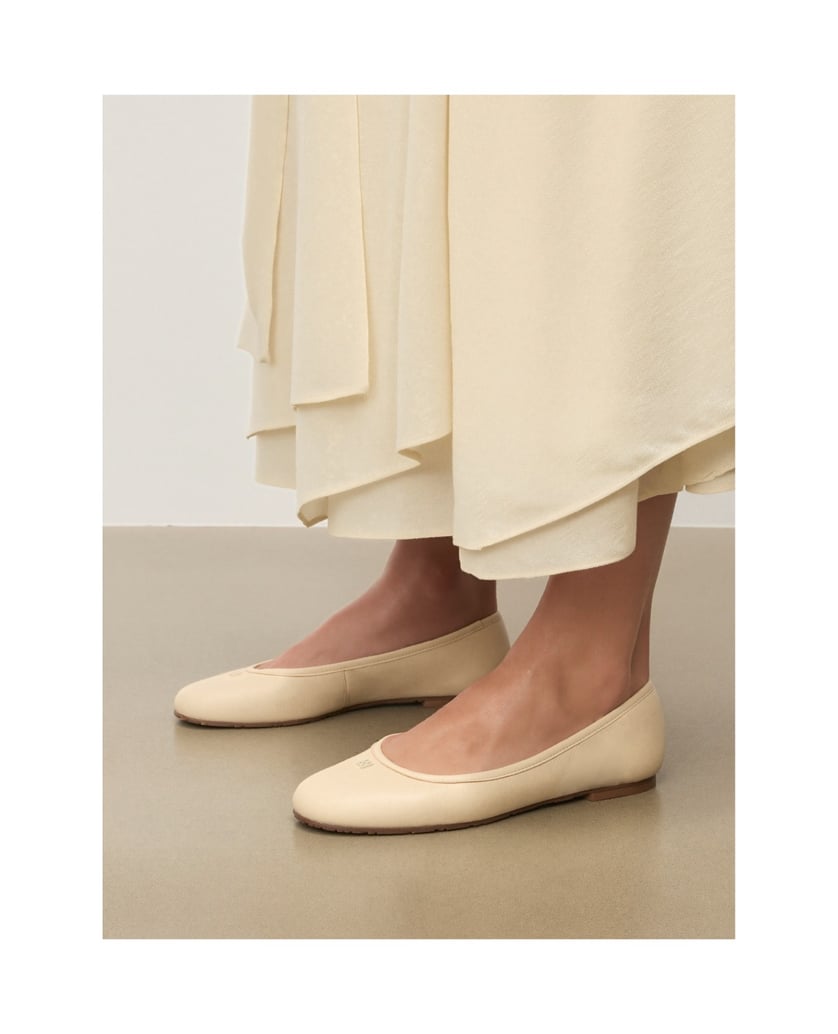 Kazar-Leather-ballerinas-decorated-with-monogram-béžová