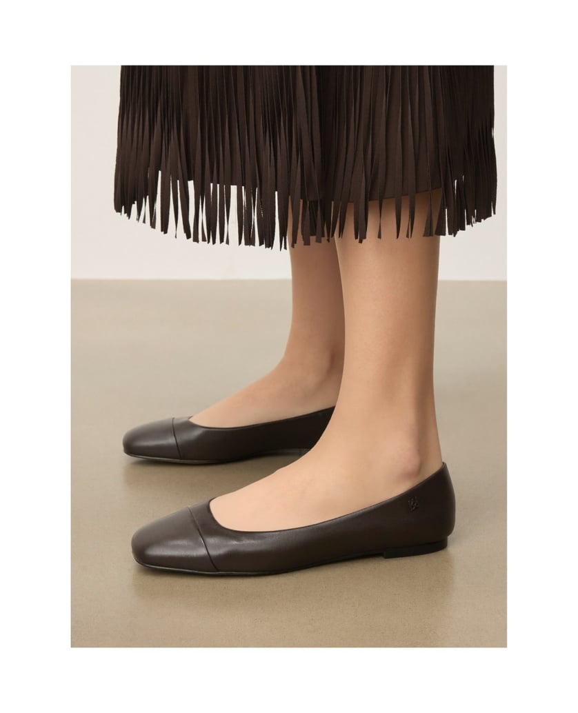 Kazar-Dark-brown-ballerinas-with-an-overlapping-nose-piece-tmavá-hnedá