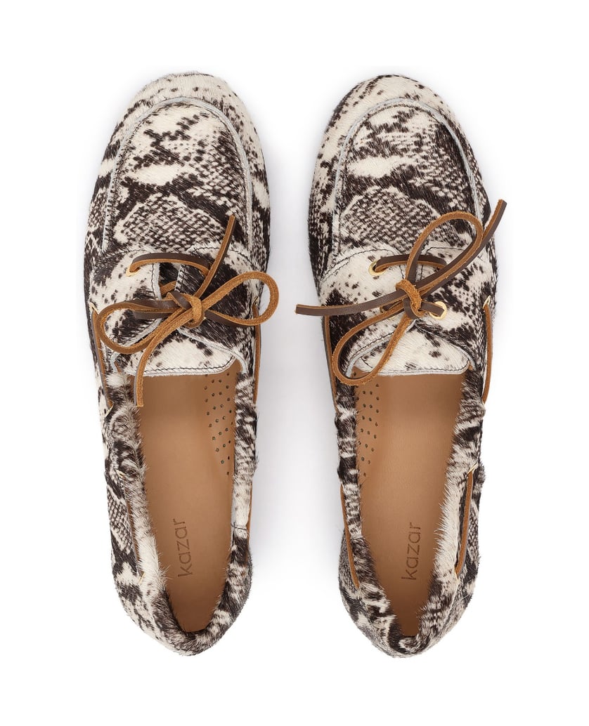 Kazar-Patterned-moccasins-tied-with-a-thong-tmavá-hnedá