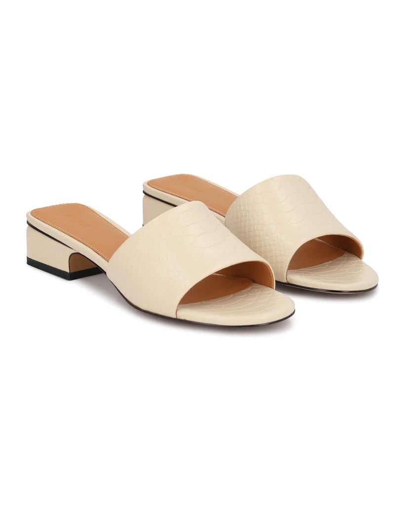 Kazar-Beige-embossed-natural-leather-mules-with-low-heel-béžová