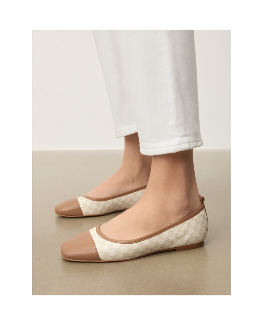 Kazar-Ballerinas-with-monograms-and-a-plain-nose-biela