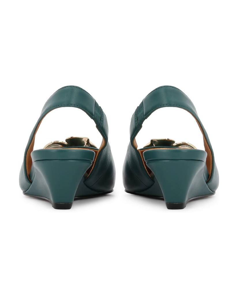 Kazar-Green-pumps-with-gold-embellishment-zelená