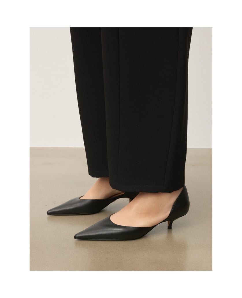 Kazar-Low-pumps-with-cut-out-upper-čierna