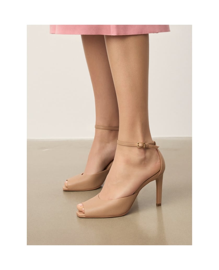 Kazar-Beige-sandals-with-square-toe-béžová
