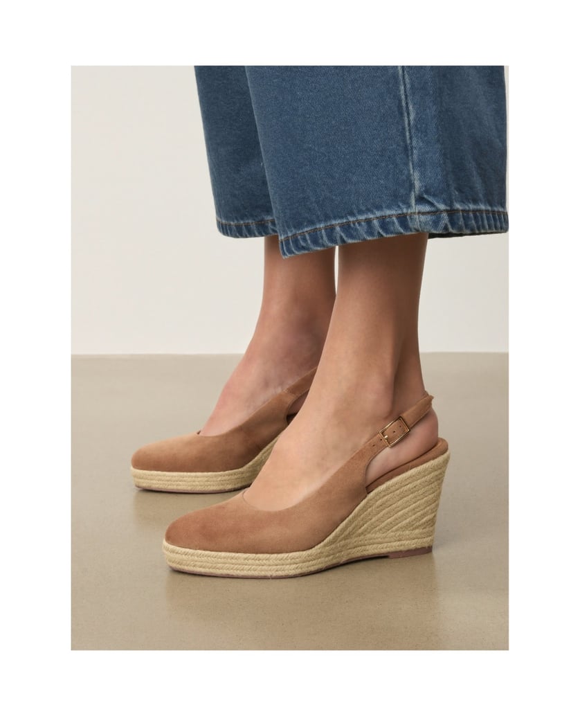 Kazar-Slingback-pumps-with-embellished-anchors-ťavia