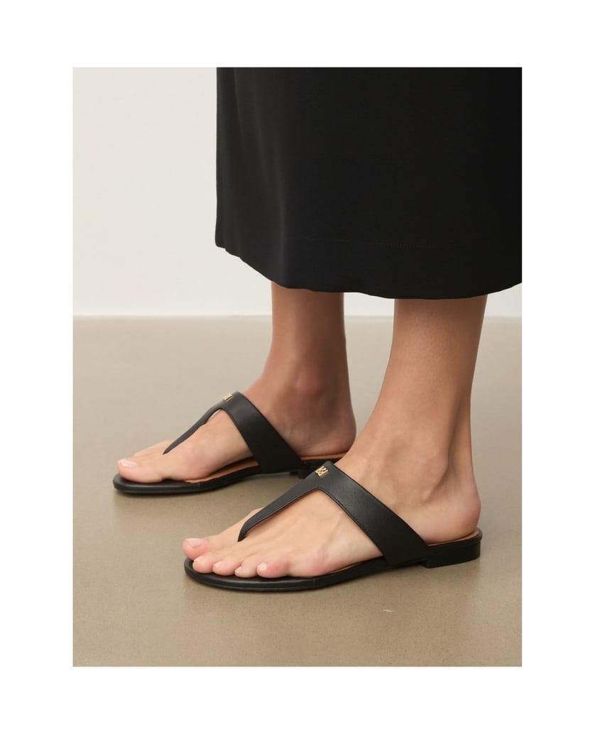 Kazar-Monogram-decorated-flip-flops-čierna