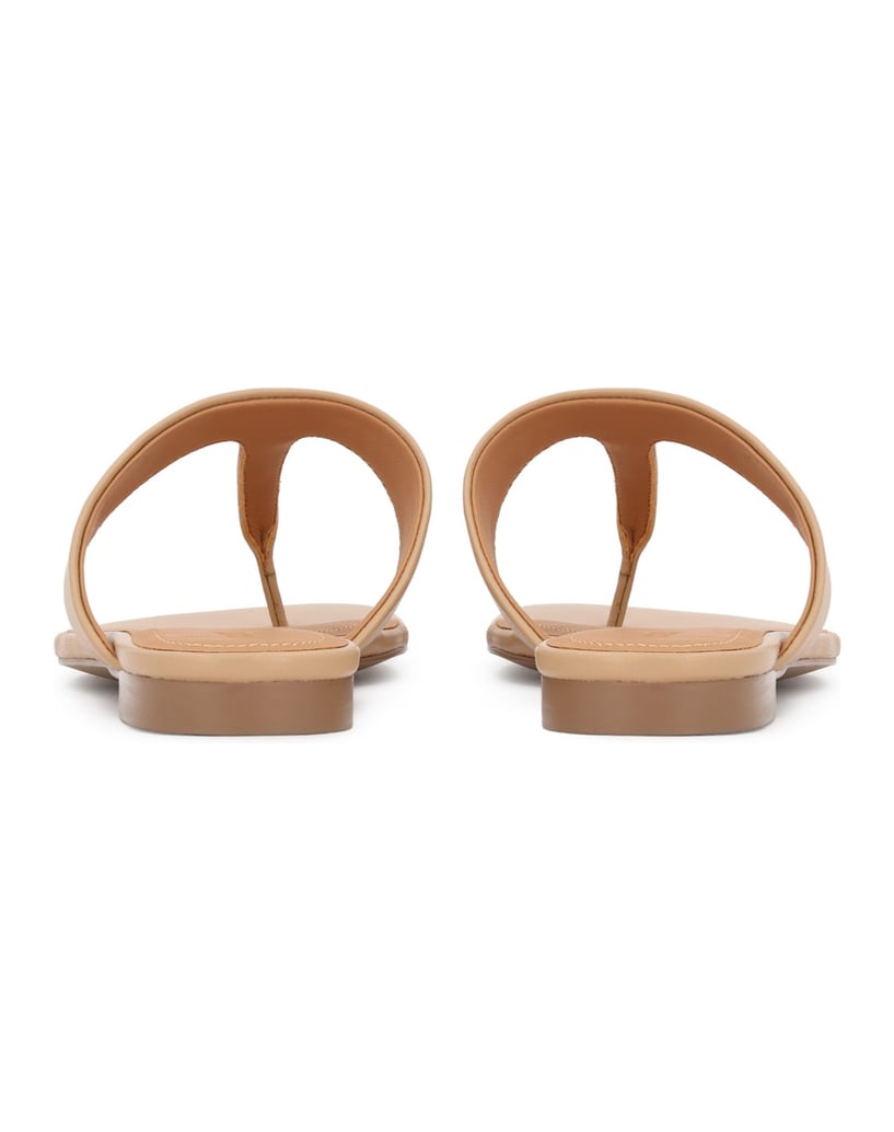 Kazar-Leather-flip-flops-in-beige-color-béžová