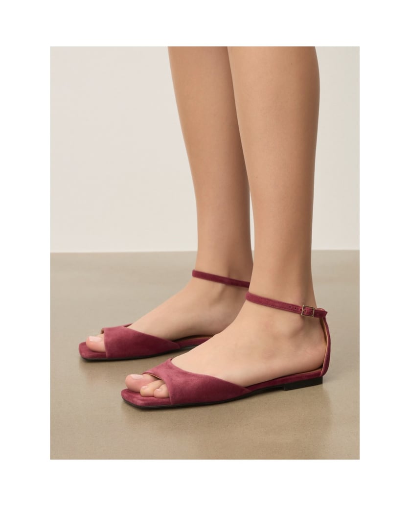 Kazar-Maroon-suede-sandals-with-strap-around-the-ankle-červená