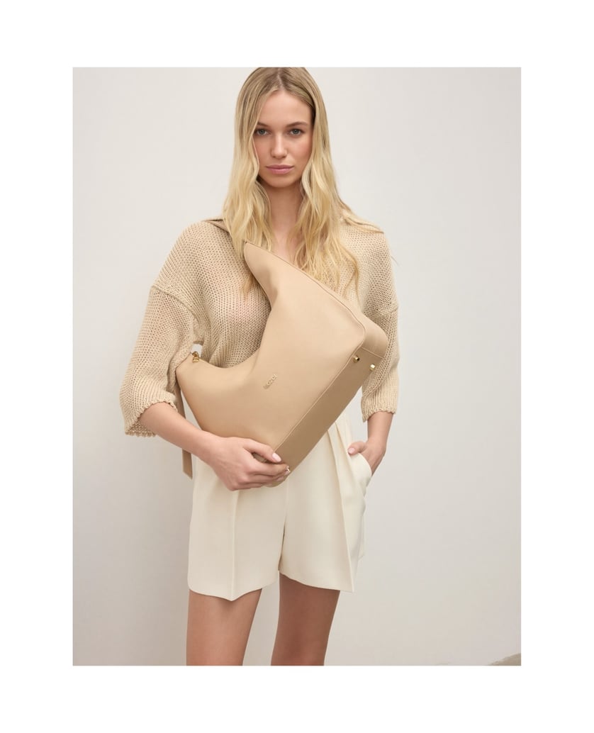Kazar-Beige-leather-handbag-with-a-loose-fit-béžová