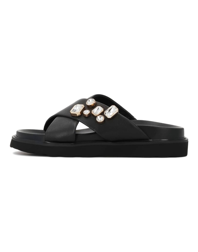 Kazar-Black-leather-slides-with-jewelry-embellishments-čierna