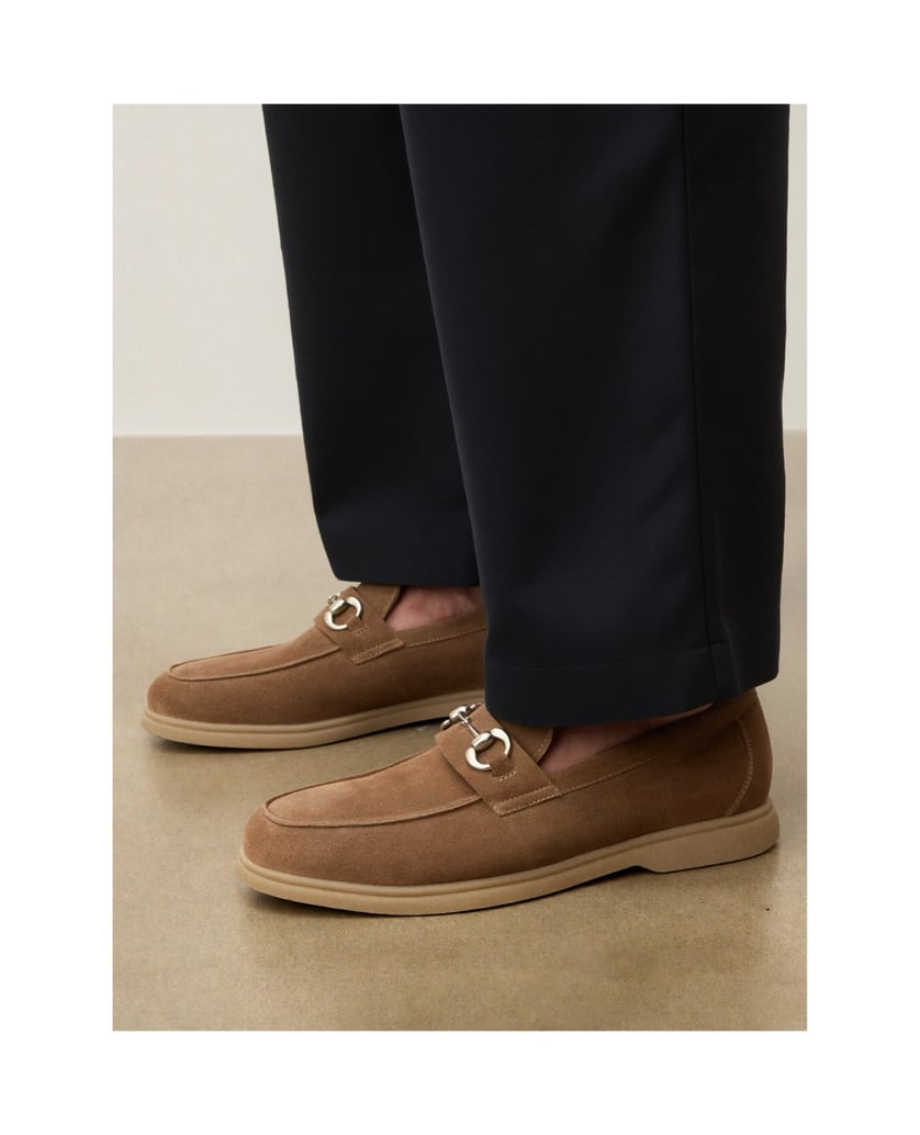 Kazar-Beige-loafers-with-metal-rod-embellishment-ťavia