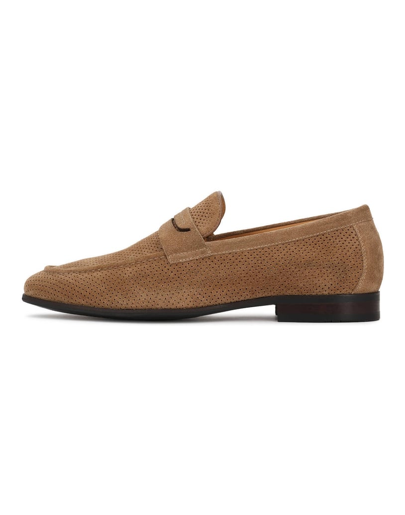Kazar-Beige-suede-loafers-with-perforated-upper-béžová