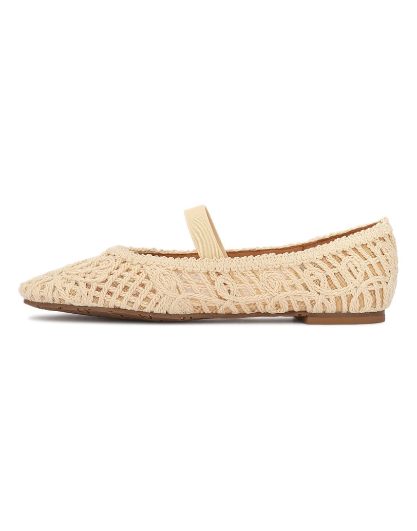 Kazar-Beige-pumps-made-of-woven-fabric-with-an-openwork-pattern-béžová
