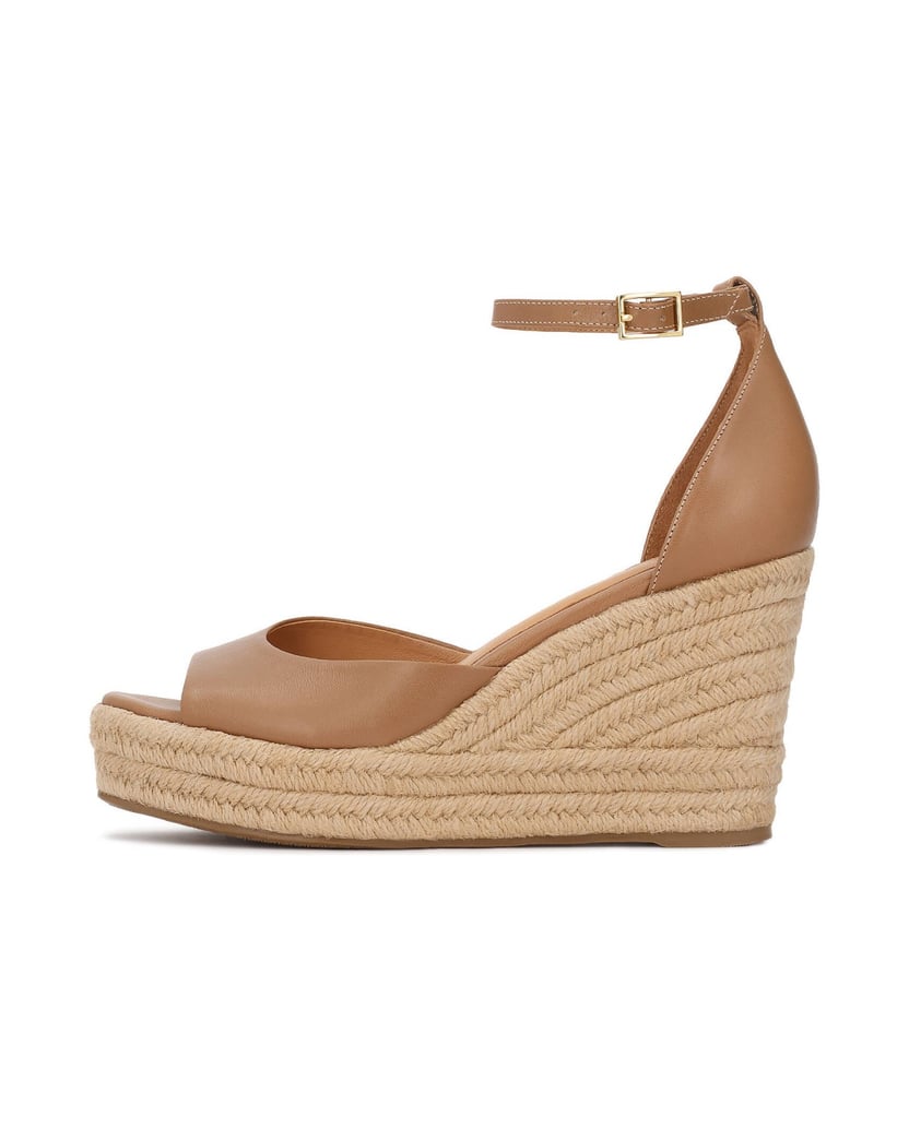Kazar-Brown-sandals-with-an-anchor-decorated-with-a-string-ťavia