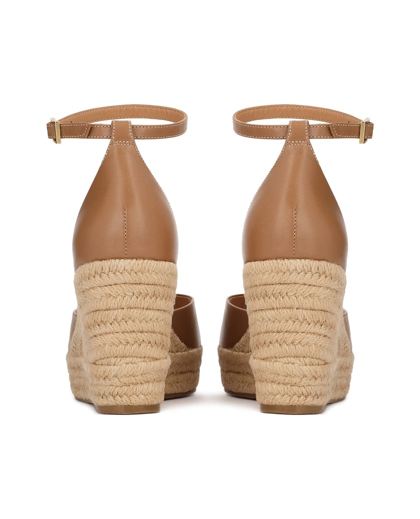 Kazar-Brown-sandals-with-an-anchor-decorated-with-a-string-ťavia