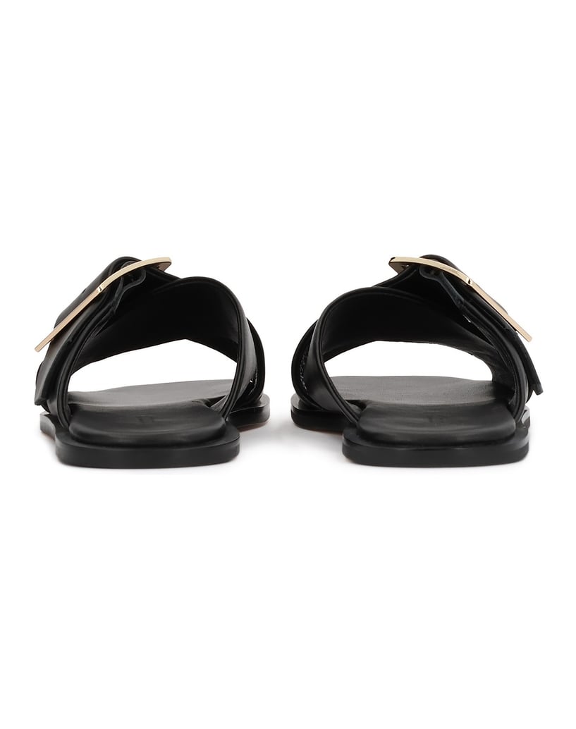 Kazar-Flat-slides-with-crisscrossing-straps-čierna