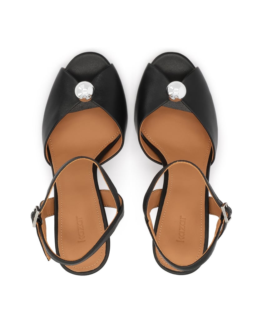 Kazar-Sandals-decorated-with-a-metal-ball-černá