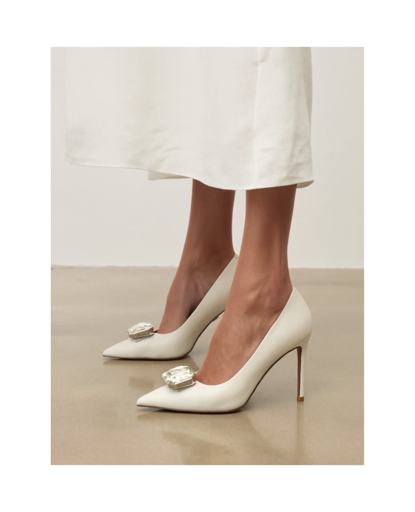 Kazar-White-leather-wedding-pumps-with-large-stone-in-silver-setting-biela