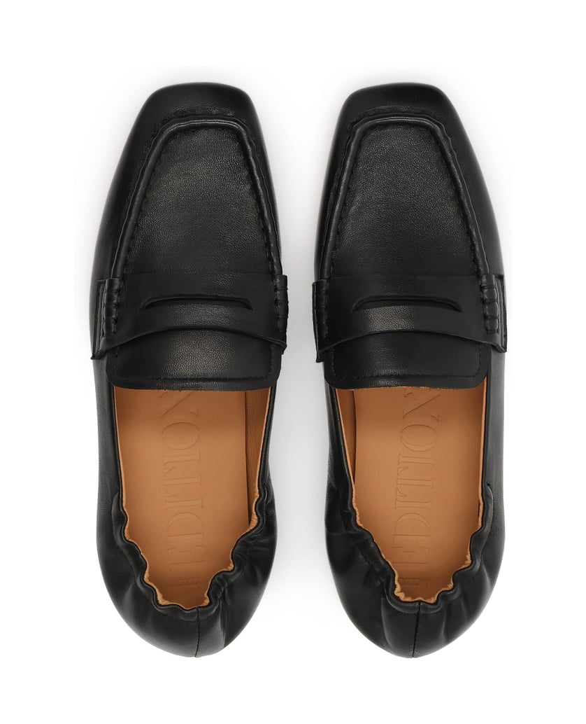 Kazar-Leather-shoes-with-elastic-insert-at-the-heel-čierna