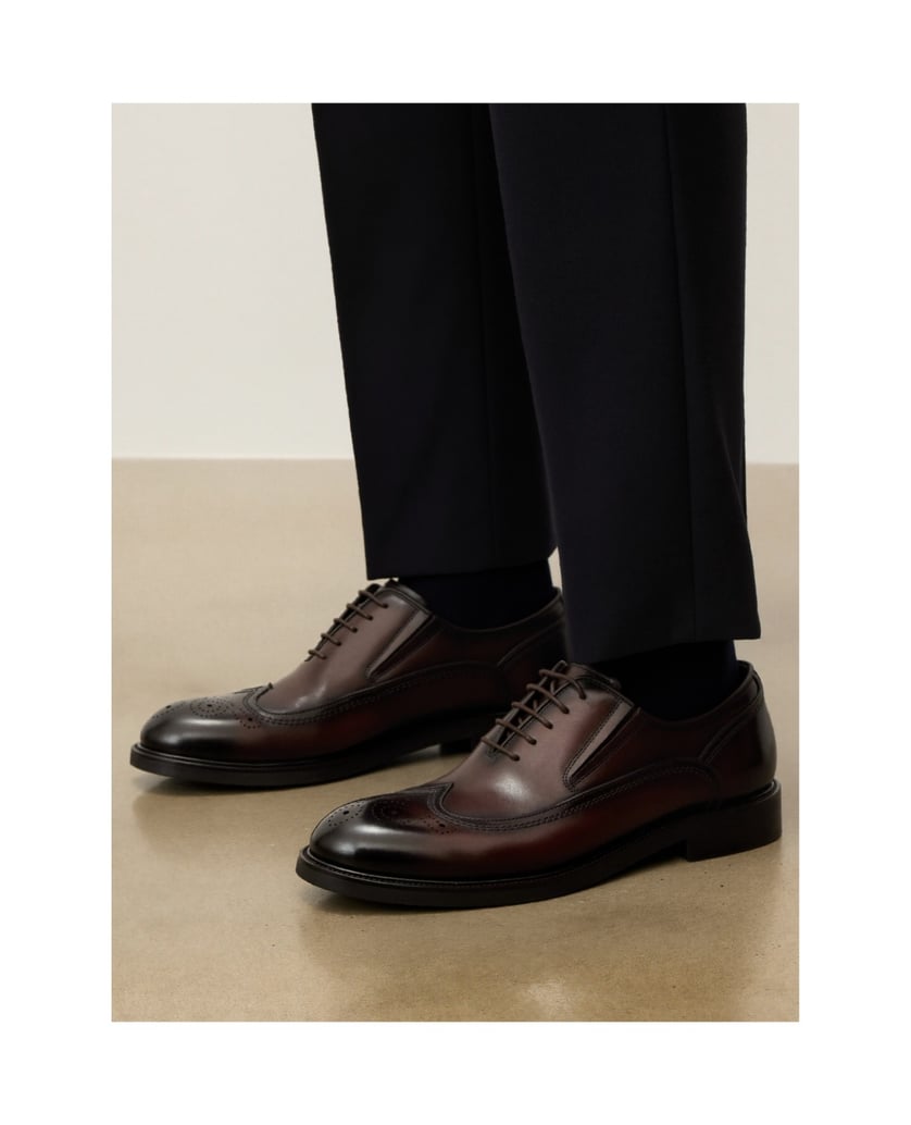 Kazar-Brown-shoes-with-brogue-decoration-hnedá