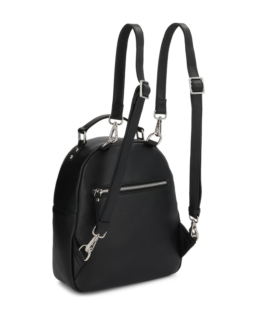 Kazar-Urban-leather-backpack-with-a-classic-design-čierna