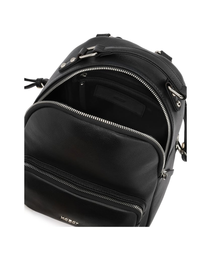 Kazar-Urban-leather-backpack-with-a-classic-design-čierna