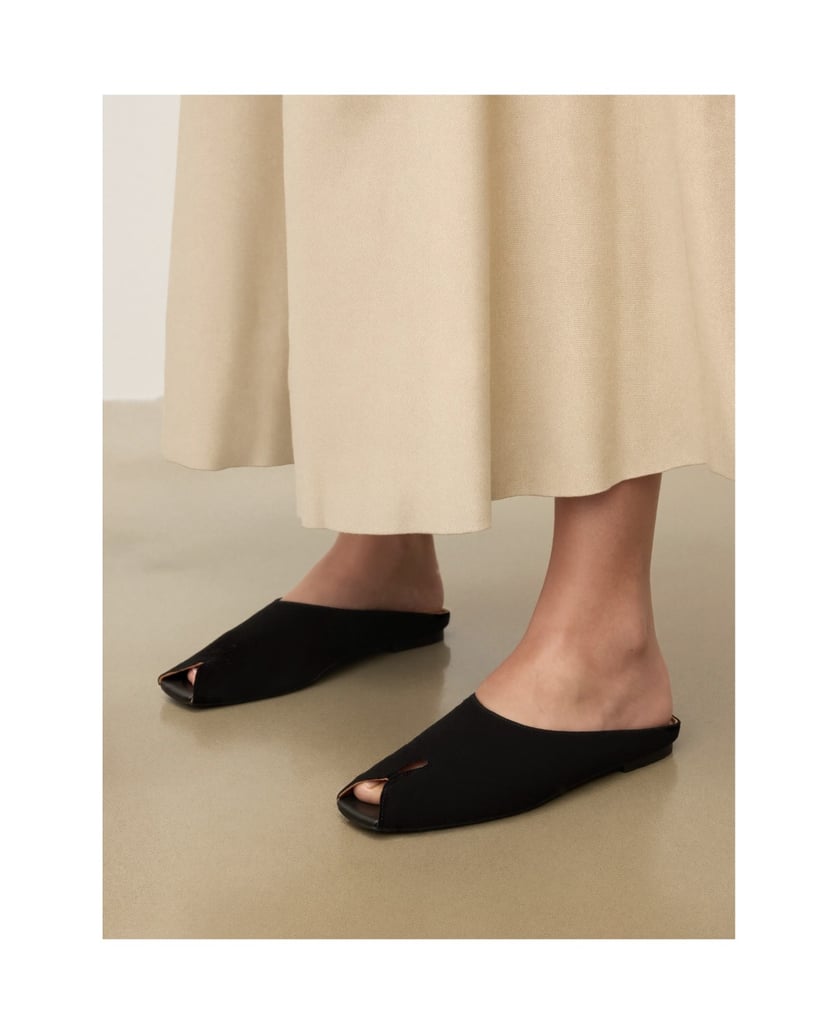 Kazar-Black-suede-slides-with-cut-out-on-the-nose-čierna