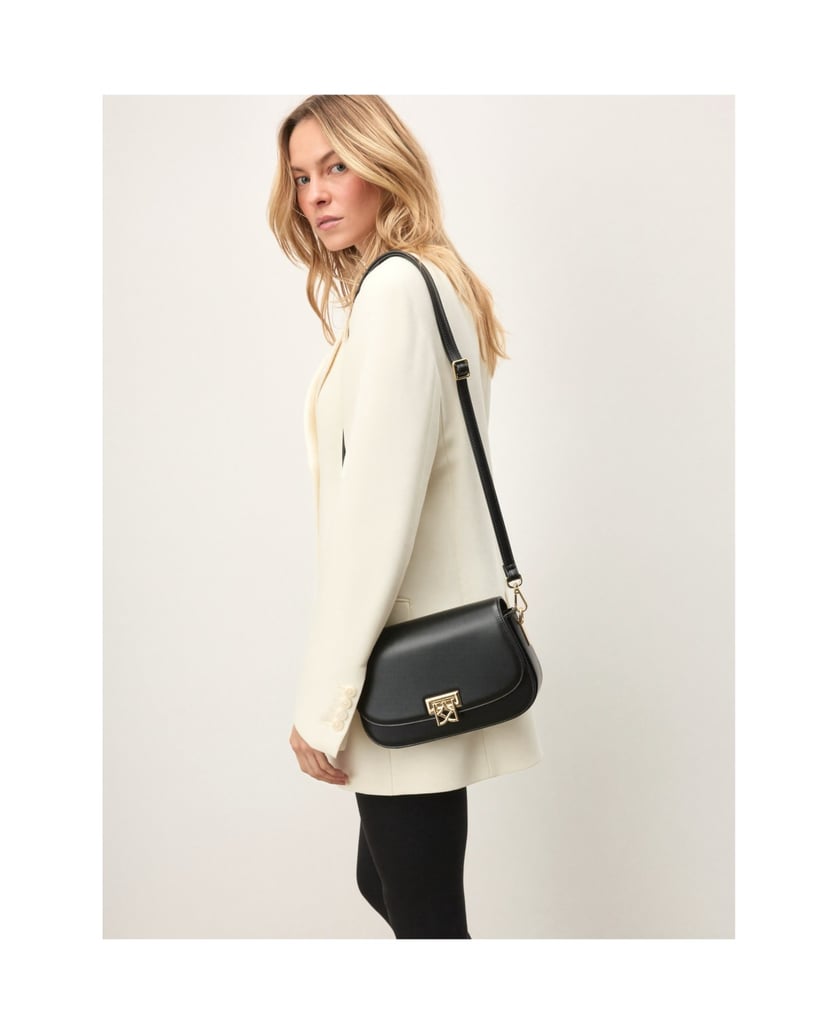 Kazar-Small-leather-messenger-bag-with-decorative-clasp-čierna