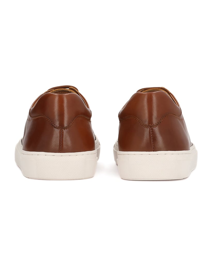 Kazar-Leather-sole-men's-sneakers-with-simple-bright-sole-velbloudí