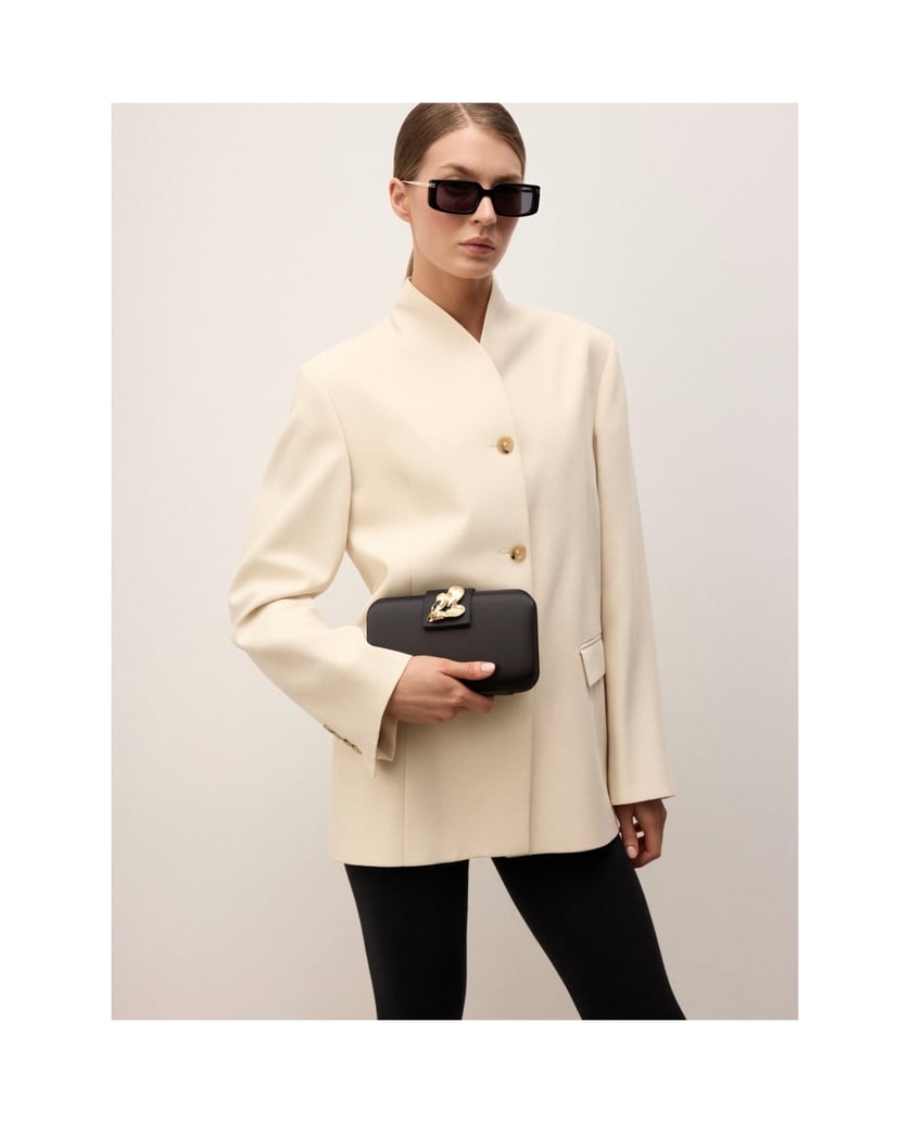 Kazar-Black-satin-gloss-clutch-with-jewelry-buckle-červená
