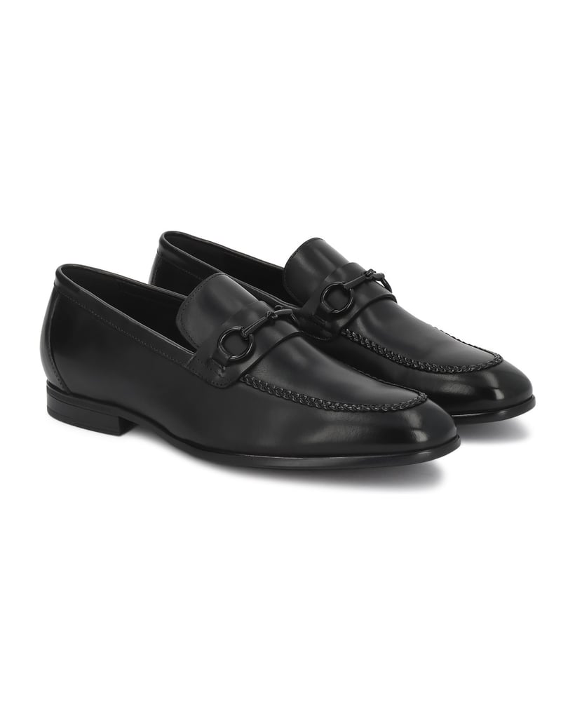 Kazar-Black-leather-men's-loafers-with-metal-embellishment-čierna