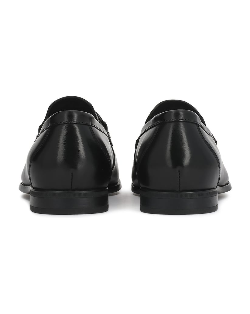 Kazar-Black-leather-men's-loafers-with-metal-embellishment-čierna
