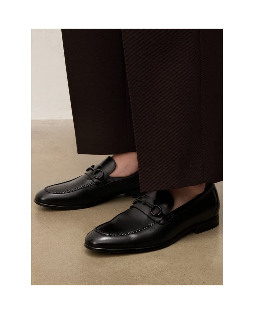 Kazar-Black-leather-men's-loafers-with-metal-embellishment-čierna