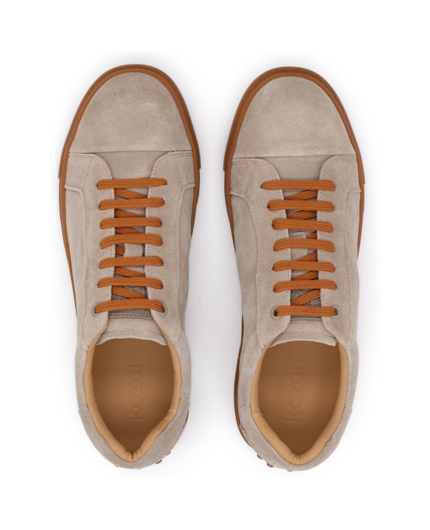 Kazar-Men's-suede-sneakers-with-contrasting-laces-and-outsole-tmavošedá