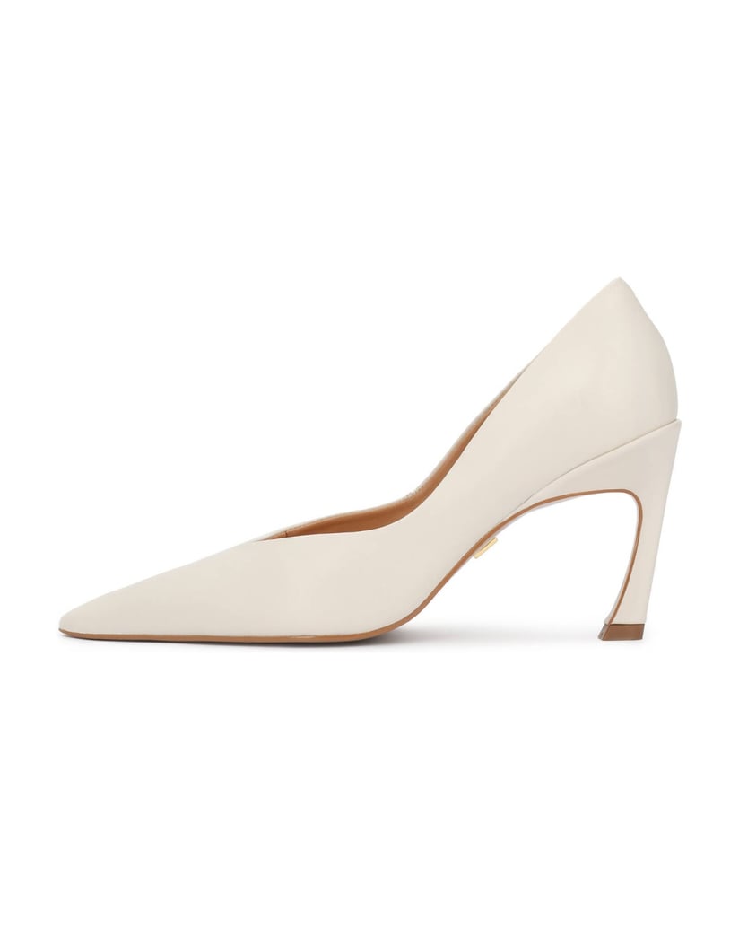Kazar-Pumps-leather-pumps-with-extended-noses-bílá