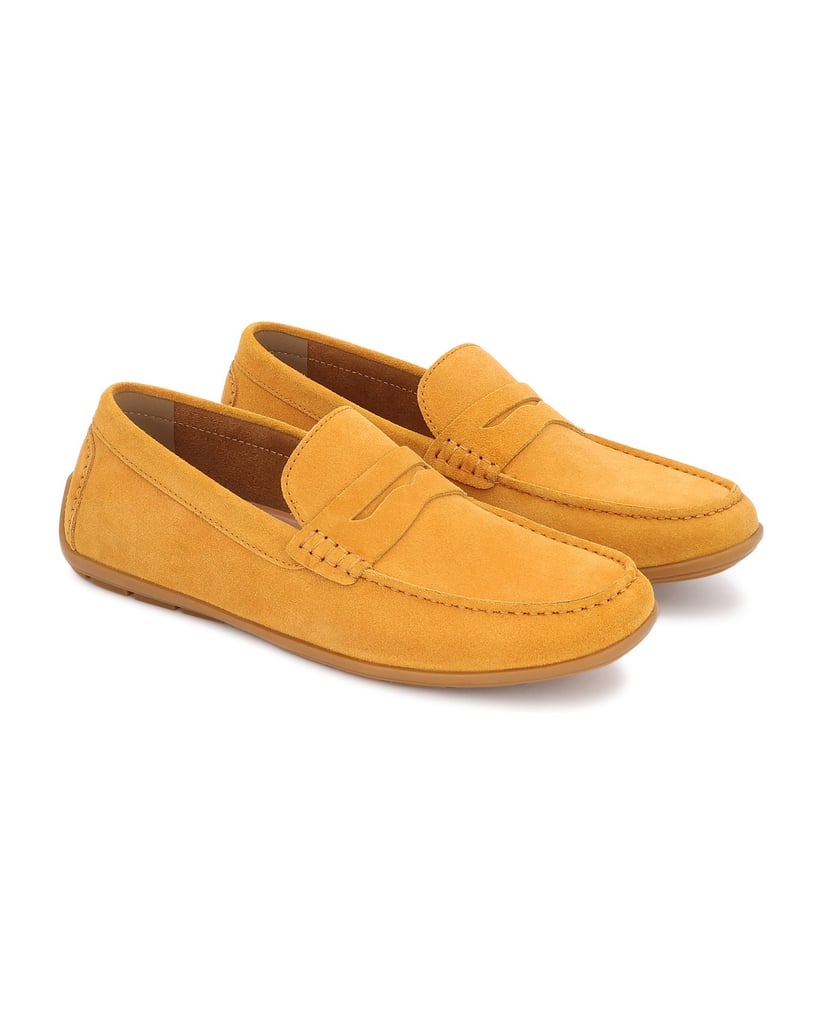 Kazar-Suede-moccasins-in-a-distinctive-color-žltá