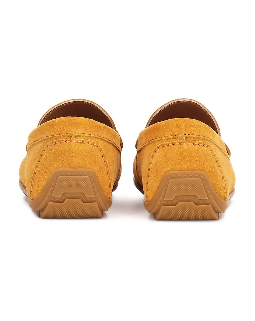 Kazar-Suede-moccasins-in-a-distinctive-color-žltá