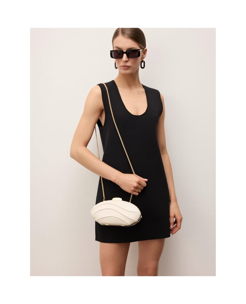 Kazar-Elegant-clutch-bag-with-ruffle-quilting-bílá