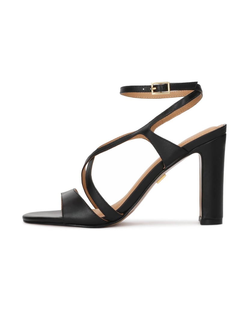 Kazar-Black-leather-sandals-on-a-stable-heels-čierna