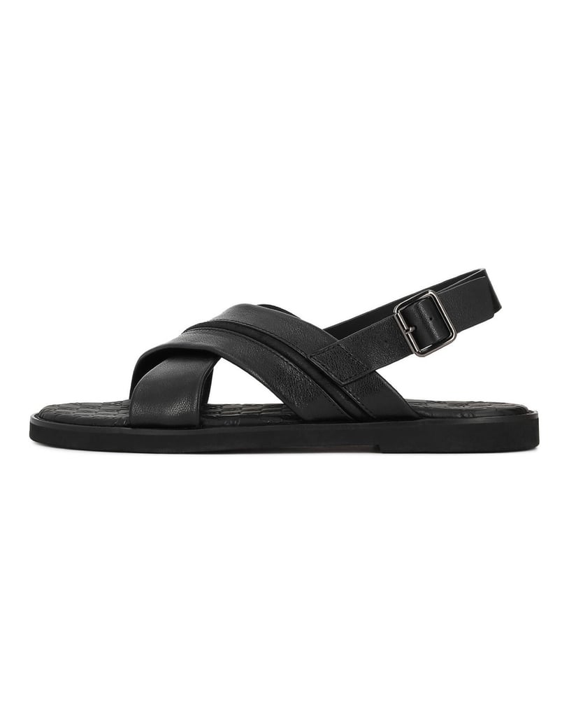 Kazar-Black-leather-men's-sandals-with-criss-crossing-belts-černá